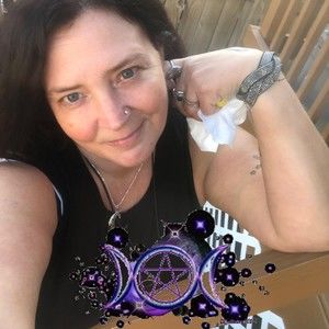 Meet your Posher, Valerie